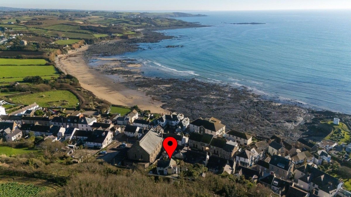 1087 sq ft home in Marazion