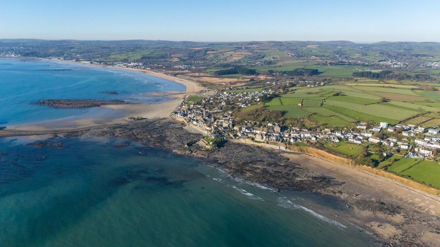 1087 sq ft home in Marazion
