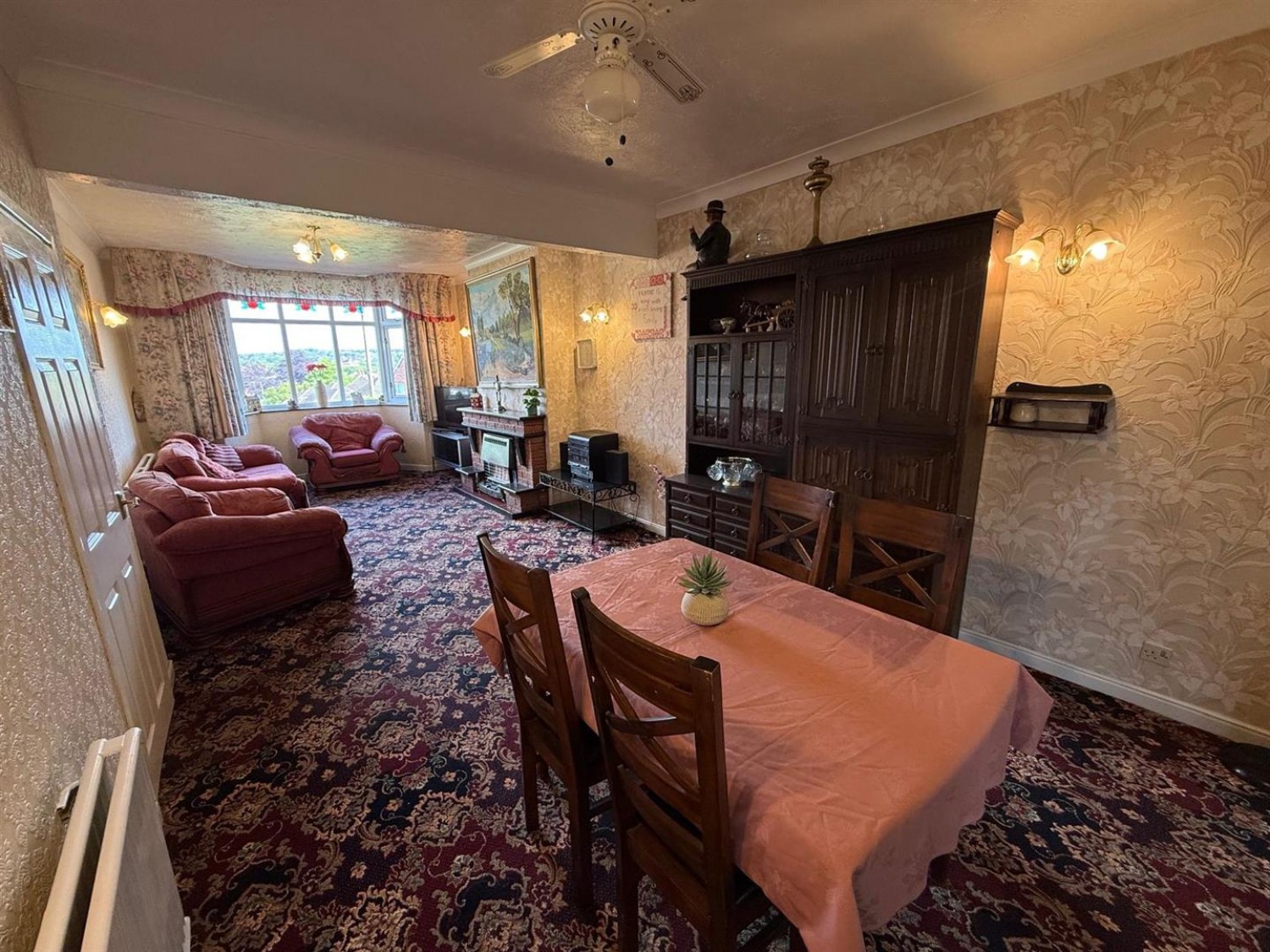 York Crescent, Wollaston, Stourbridge, DY8 4RT