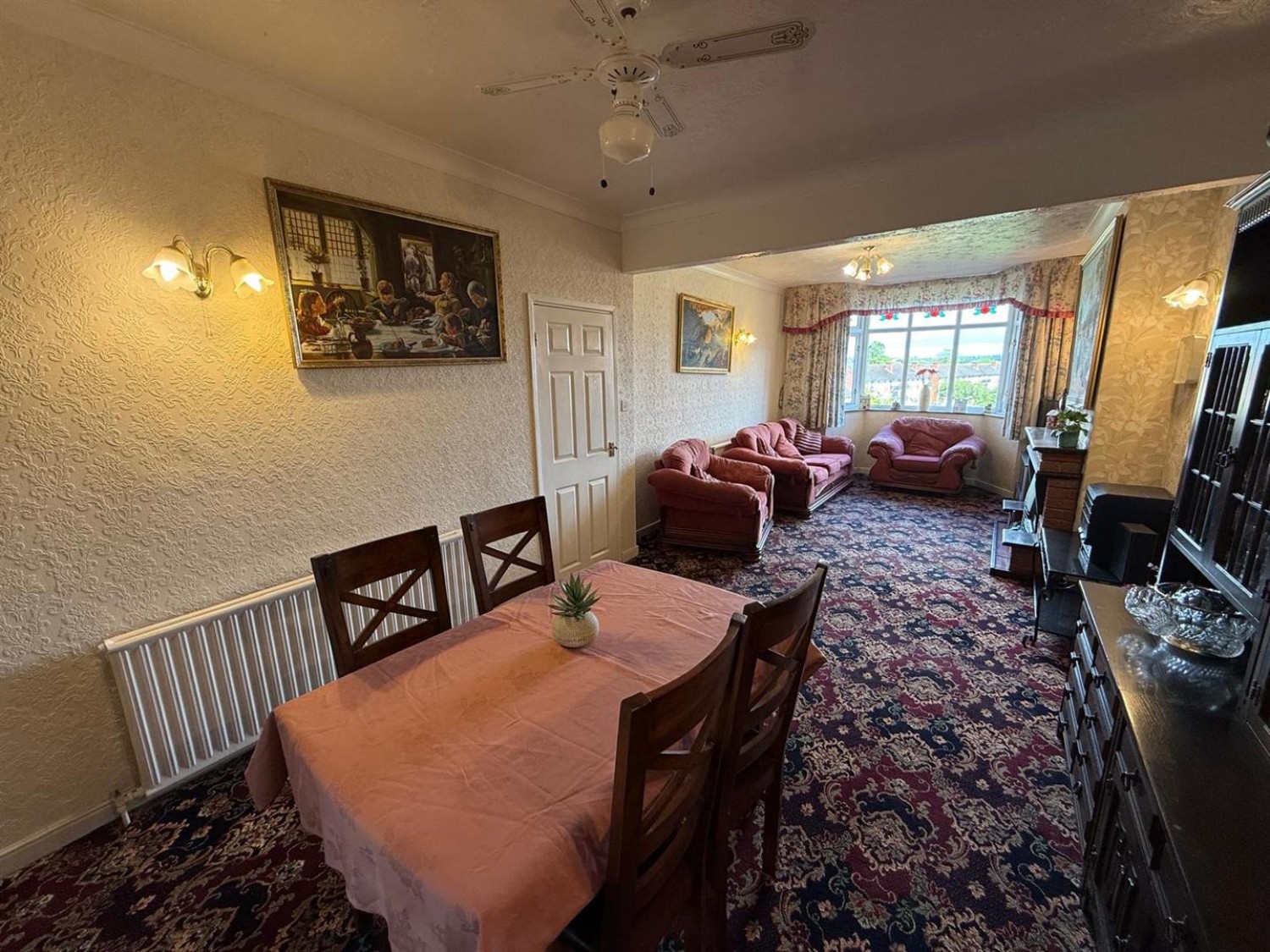 York Crescent, Wollaston, Stourbridge, DY8 4RT