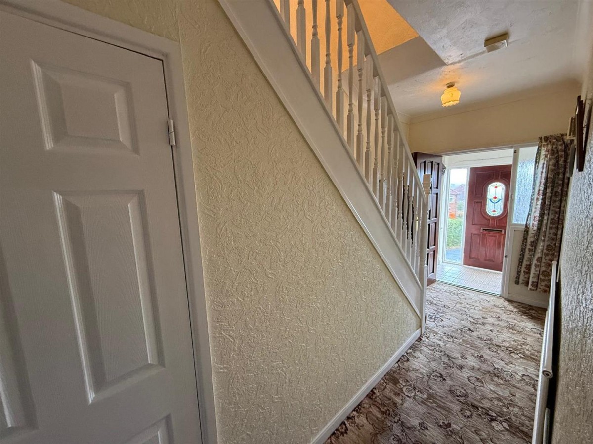 York Crescent, Wollaston, Stourbridge, DY8 4RT