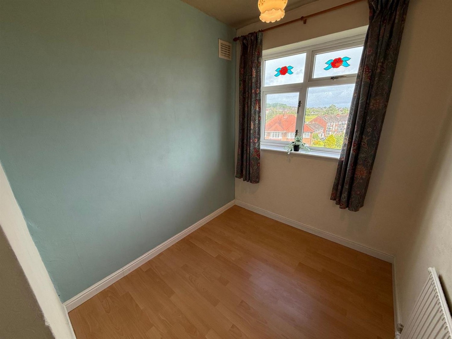 York Crescent, Wollaston, Stourbridge, DY8 4RT