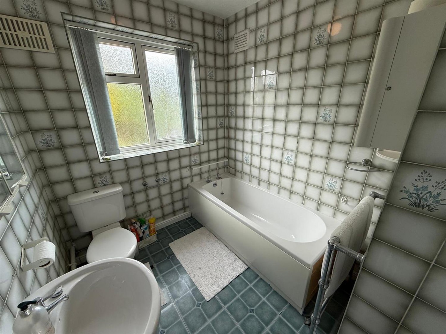 York Crescent, Wollaston, Stourbridge, DY8 4RT