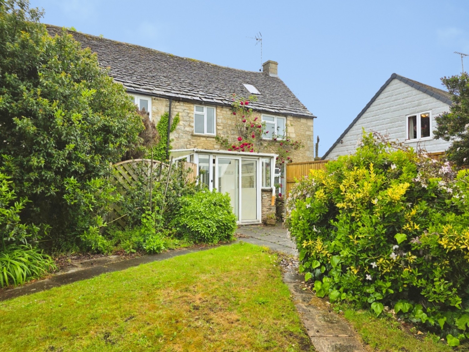 Nupend, Stroud