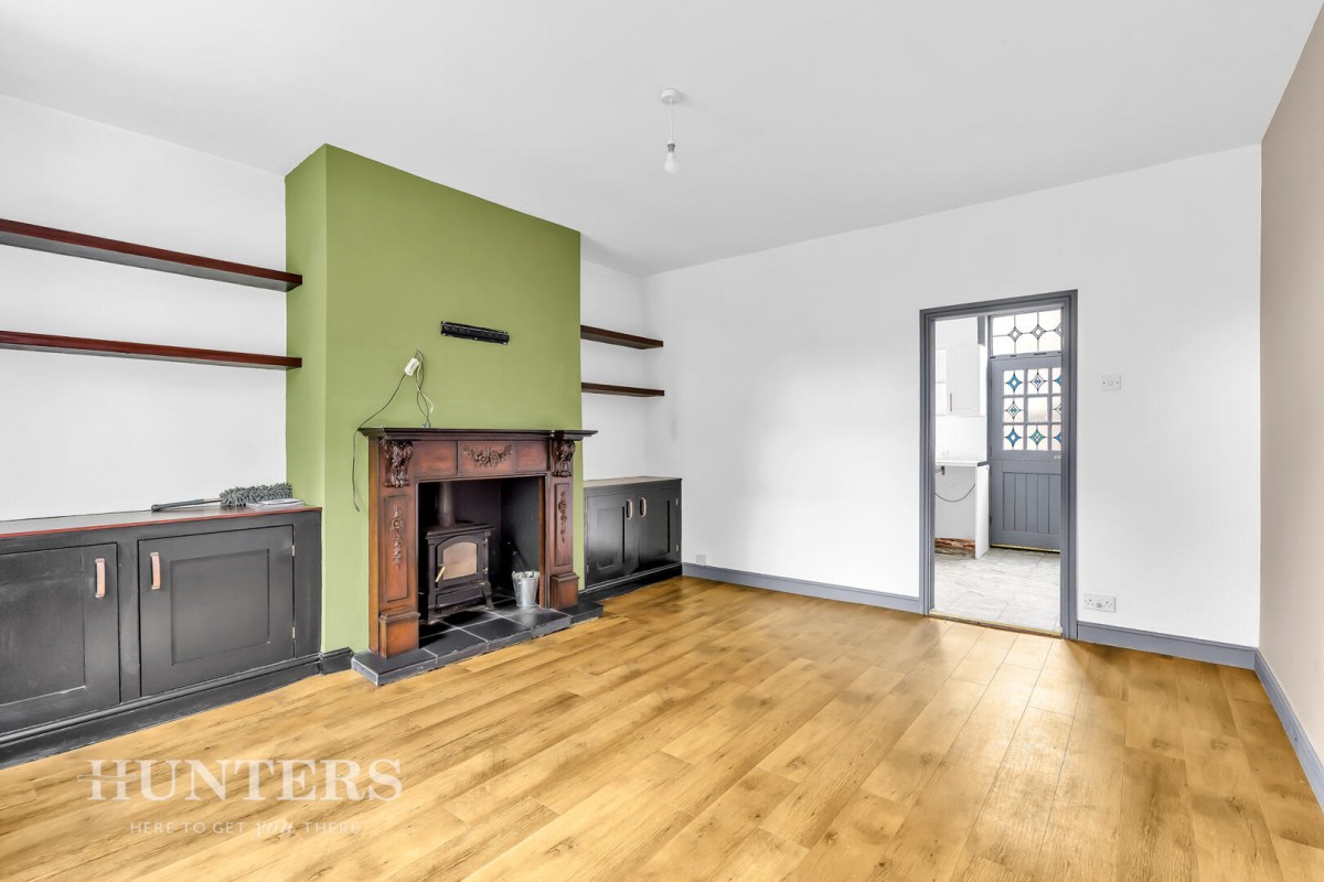 Ealees Road, Littleborough, OL15 0HQ