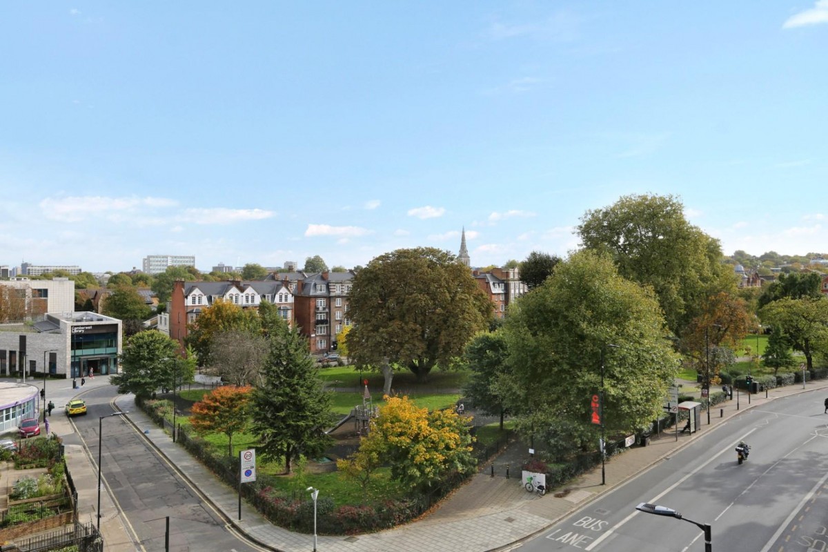 Camberwell Road, London, SE5