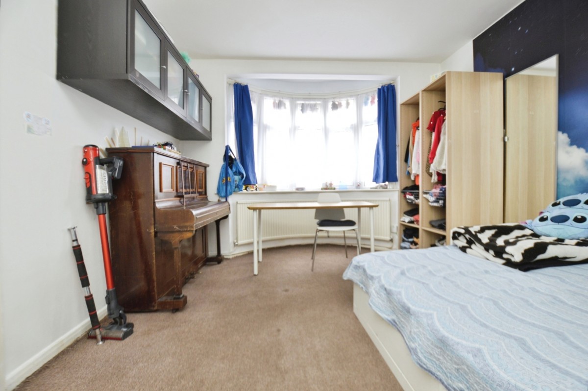 Rochester Ave, Upton Park, London, E13 9JL