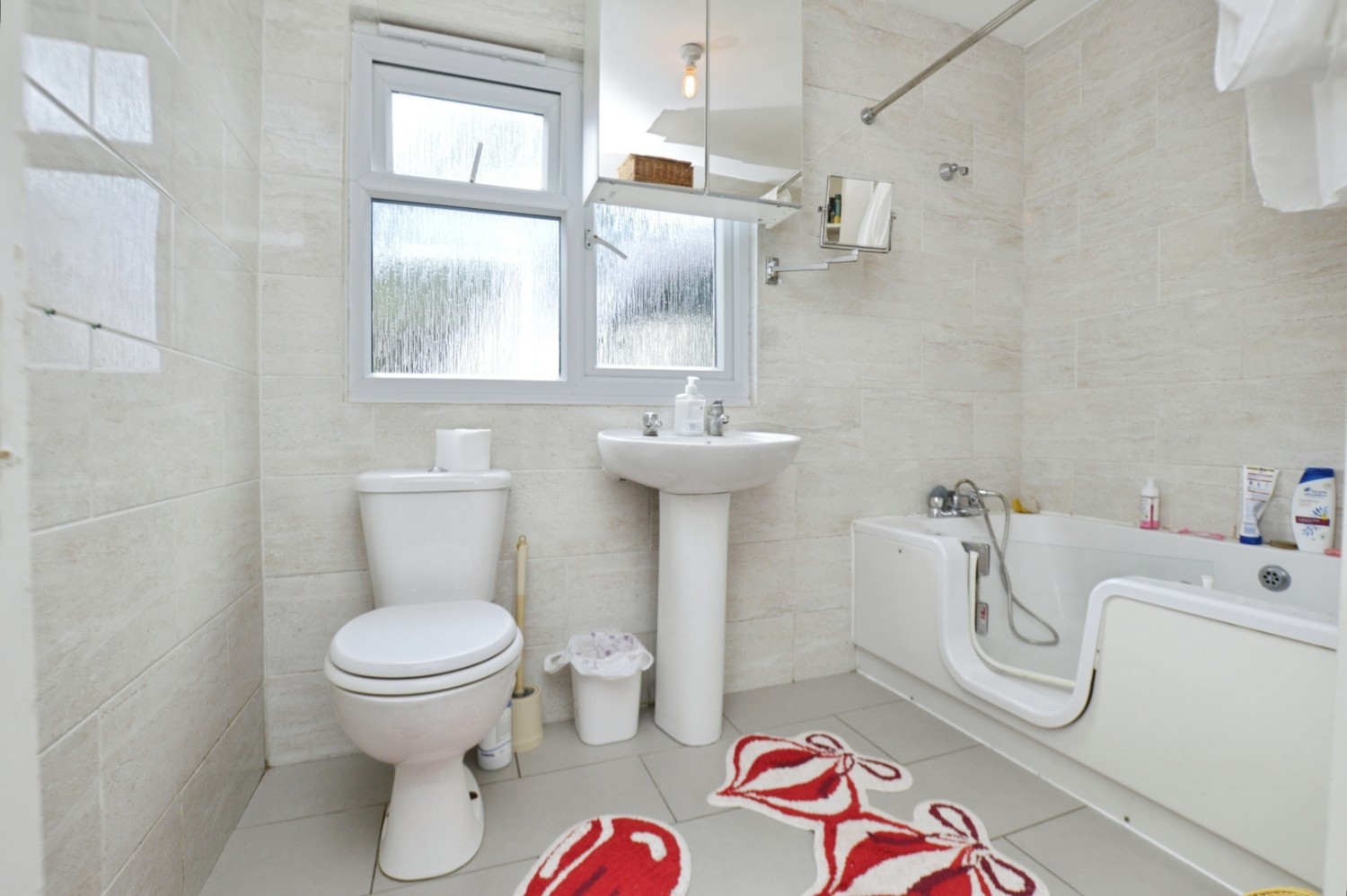 Rochester Ave, Upton Park, London, E13 9JL