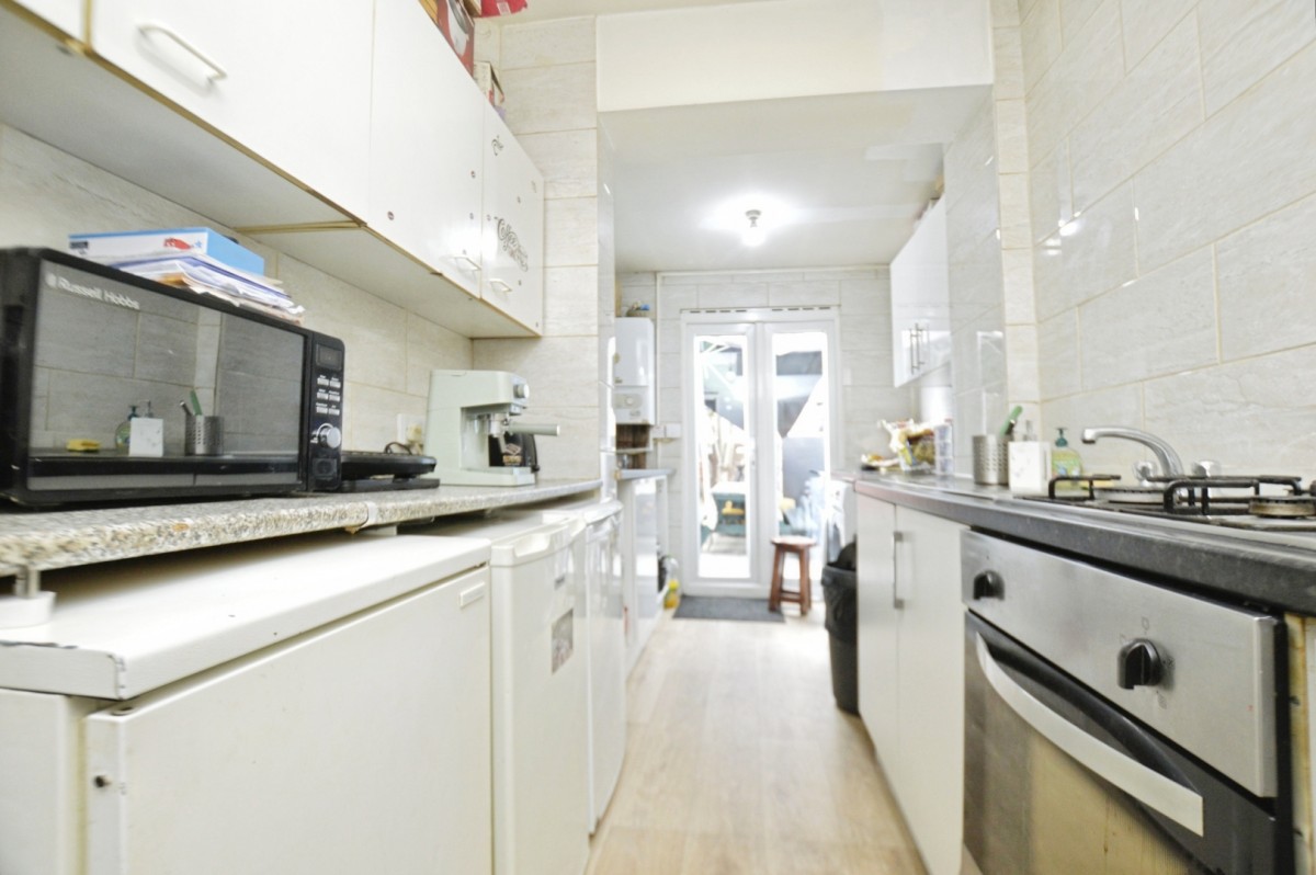 Rochester Ave, Upton Park, London, E13 9JL