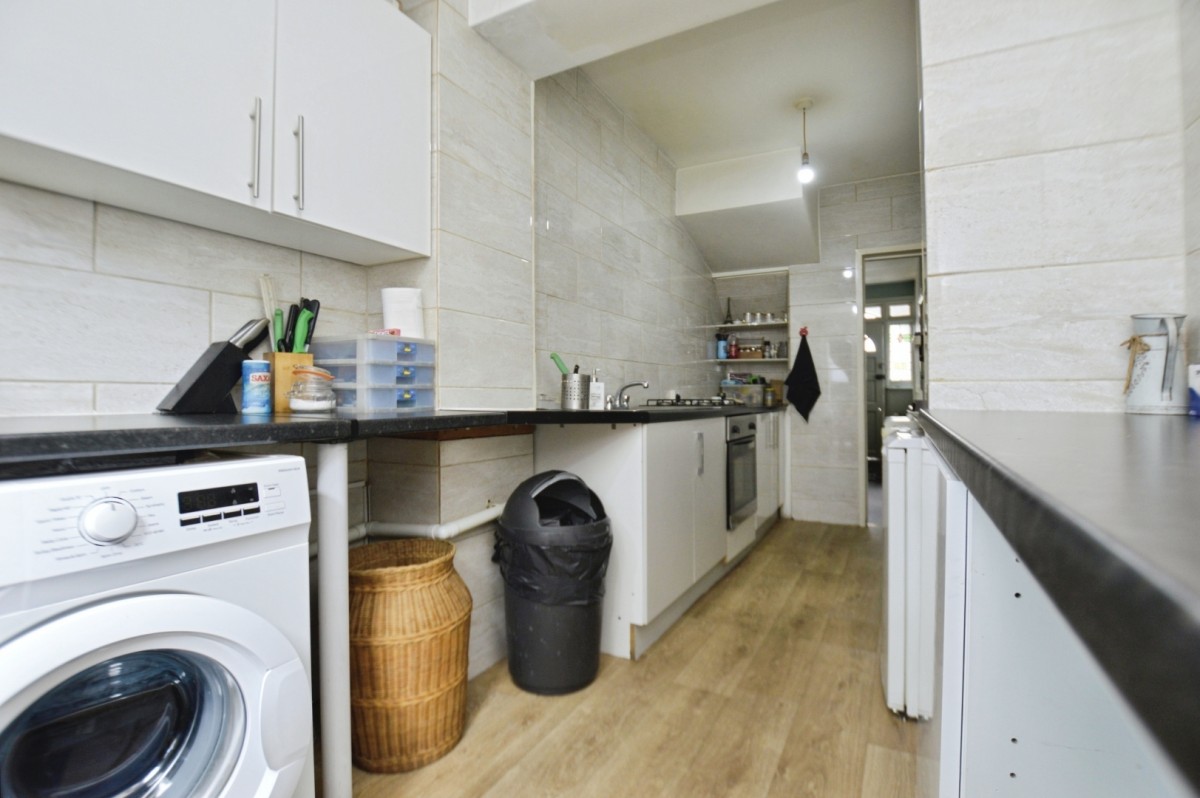 Rochester Ave, Upton Park, London, E13 9JL