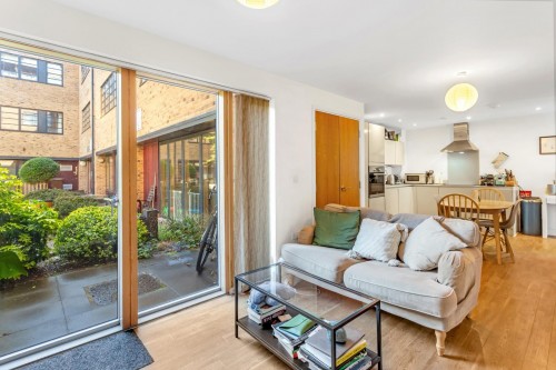 Mildmay Avenue, London, N1