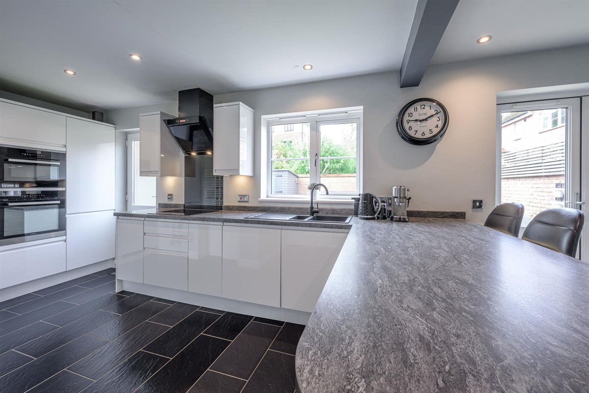 Belfry Drive, Wollaston, DY8 4SE