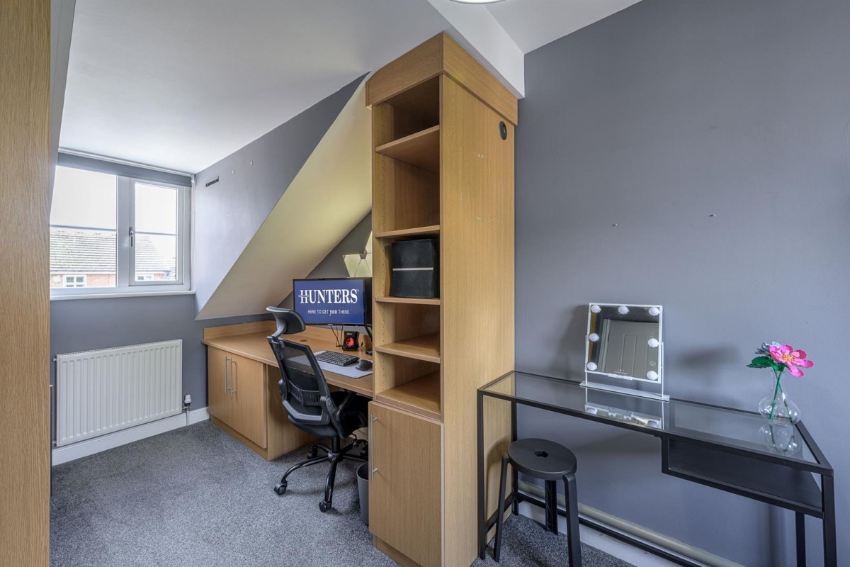 Belfry Drive, Wollaston, DY8 4SE