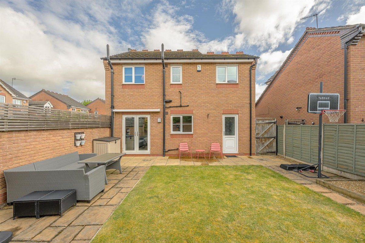 Belfry Drive, Wollaston, DY8 4SE