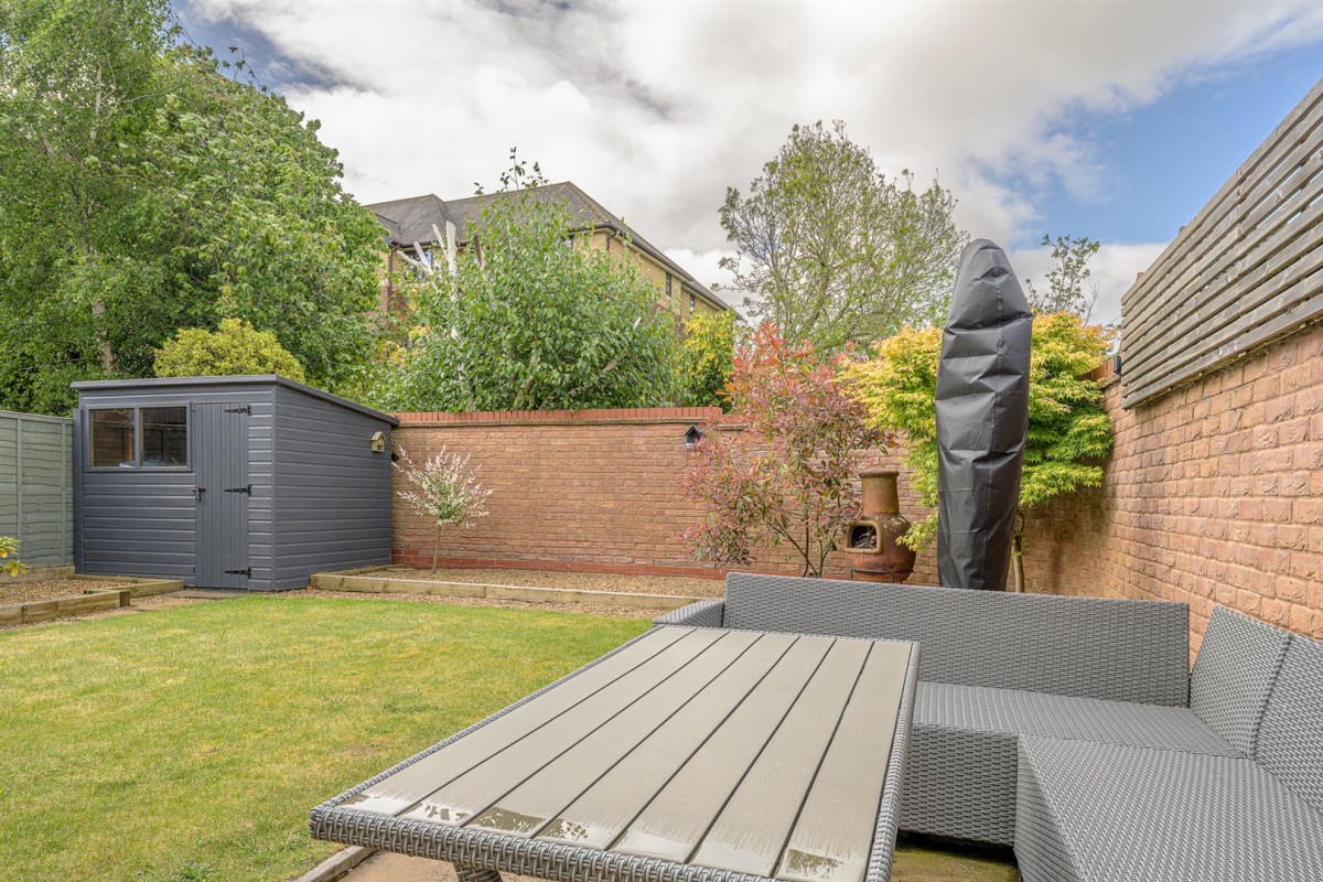 Belfry Drive, Wollaston, DY8 4SE