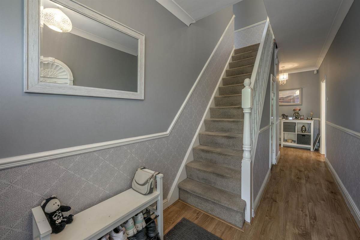 Amblecote Road, Brierley Hill, DY5 2YD