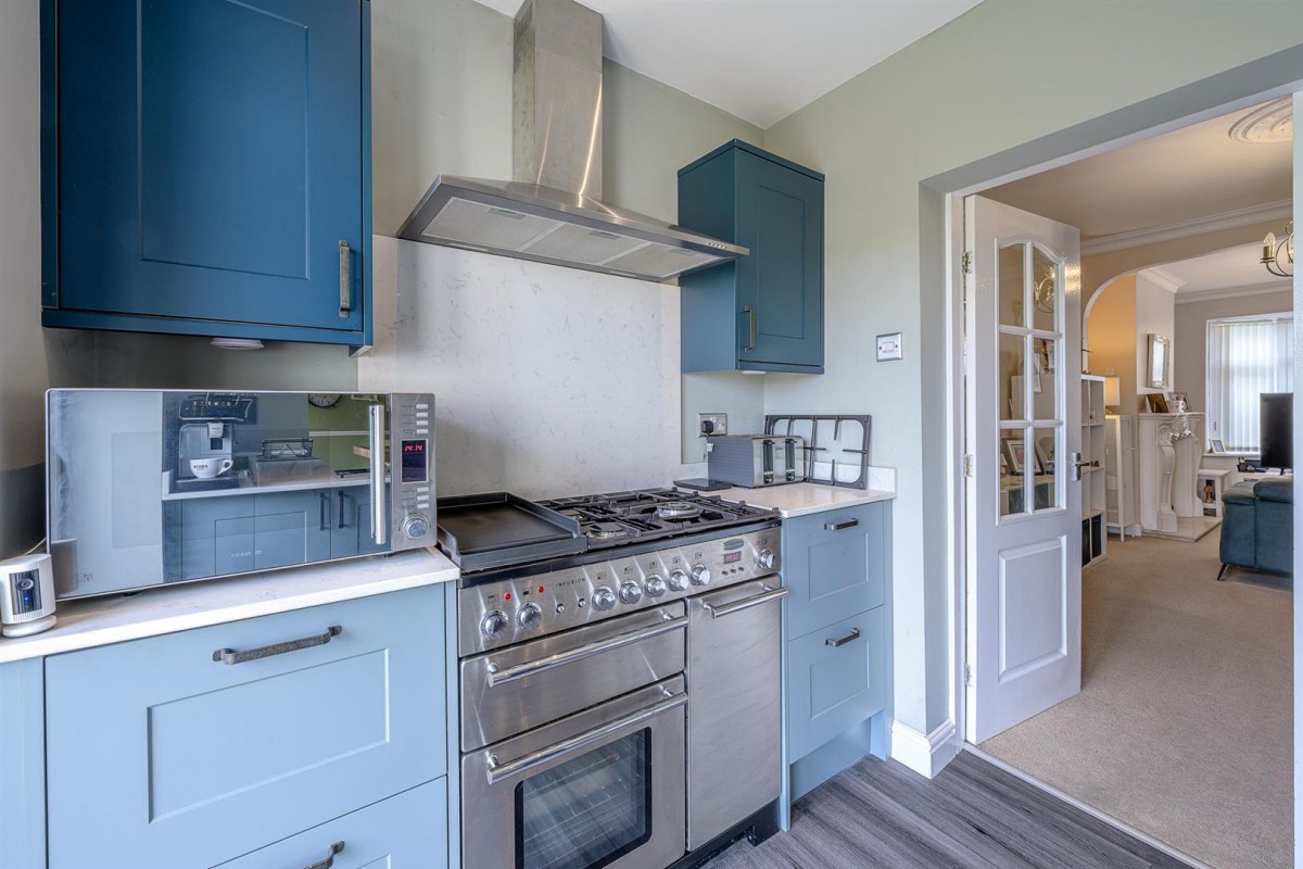 Amblecote Road, Brierley Hill, DY5 2YD