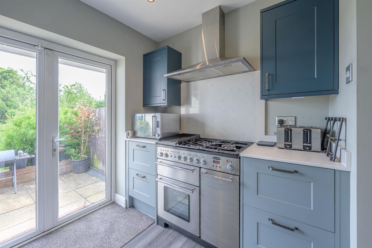 Amblecote Road, Brierley Hill, DY5 2YD
