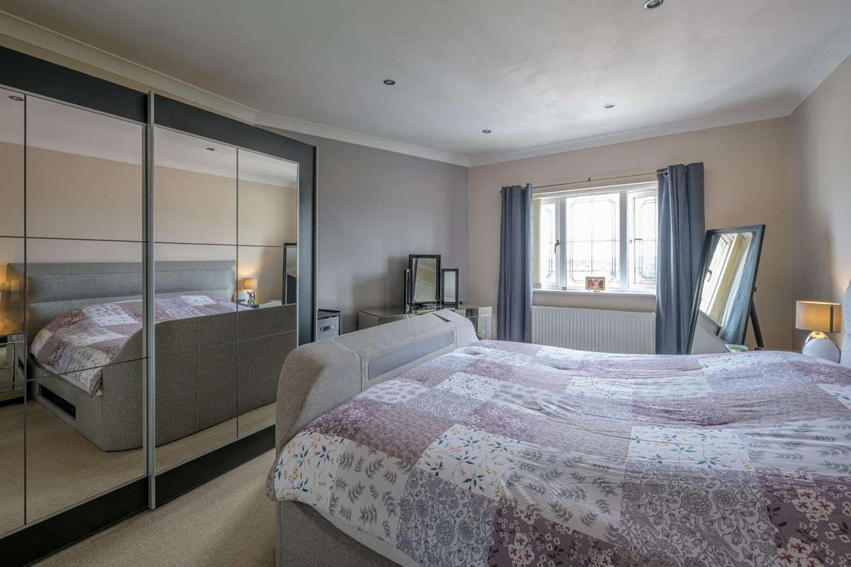 Amblecote Road, Brierley Hill, DY5 2YD