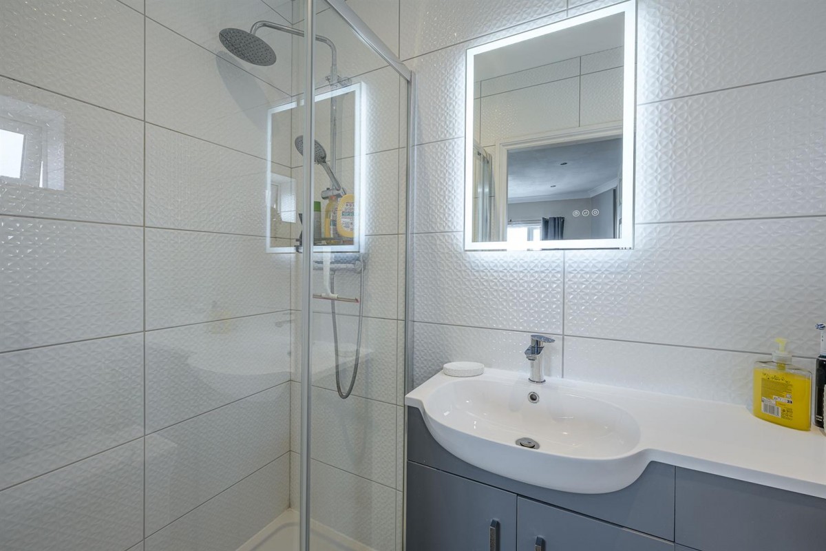Amblecote Road, Brierley Hill, DY5 2YD