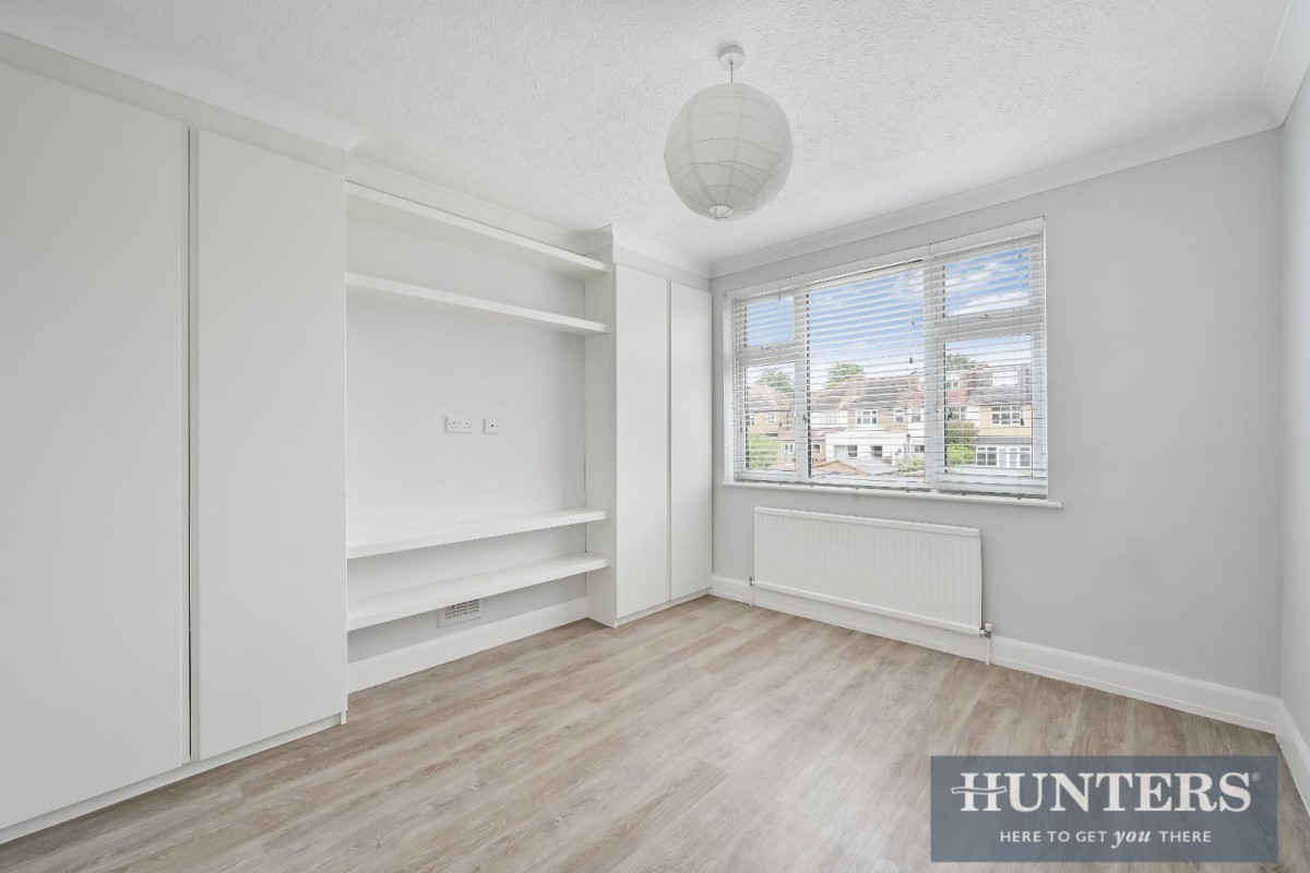 Sandringham Road, Worcester Park, KT4 8UH
