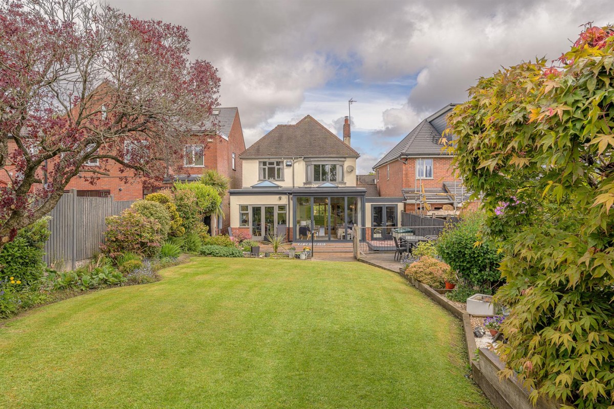Oakham Road, Dudley, DY2 7TQ