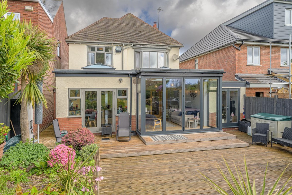 Oakham Road, Dudley, DY2 7TQ