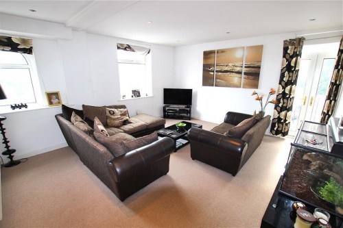 Radfield Avenue Darwen BB32PQ