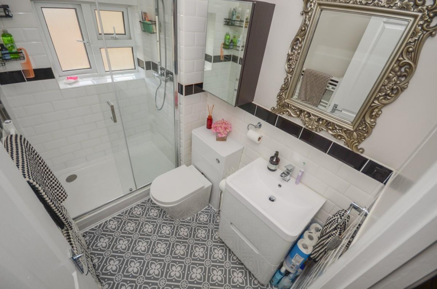 3 bedroom House for sale in 15 Springfield Road, Mangotsfield, Bristol, BS16 9BG