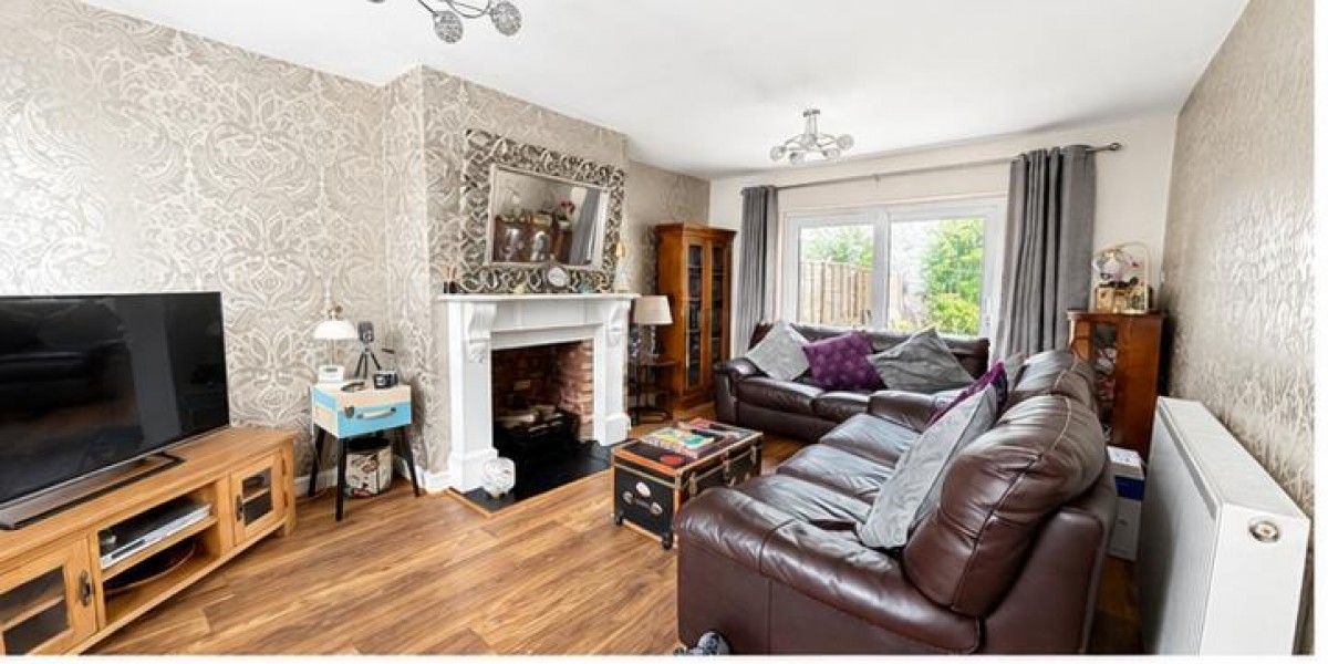15 Springfield Road, Mangotsfield, Bristol, BS16 9BG