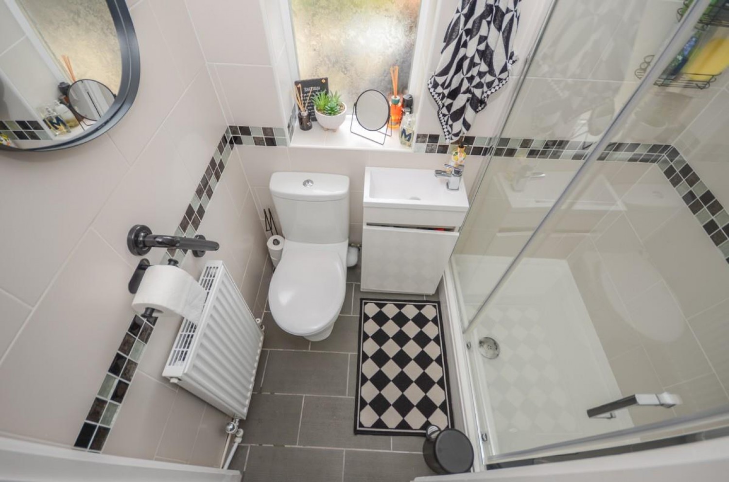 3 bedroom House for sale in 15 Springfield Road, Mangotsfield, Bristol, BS16 9BG