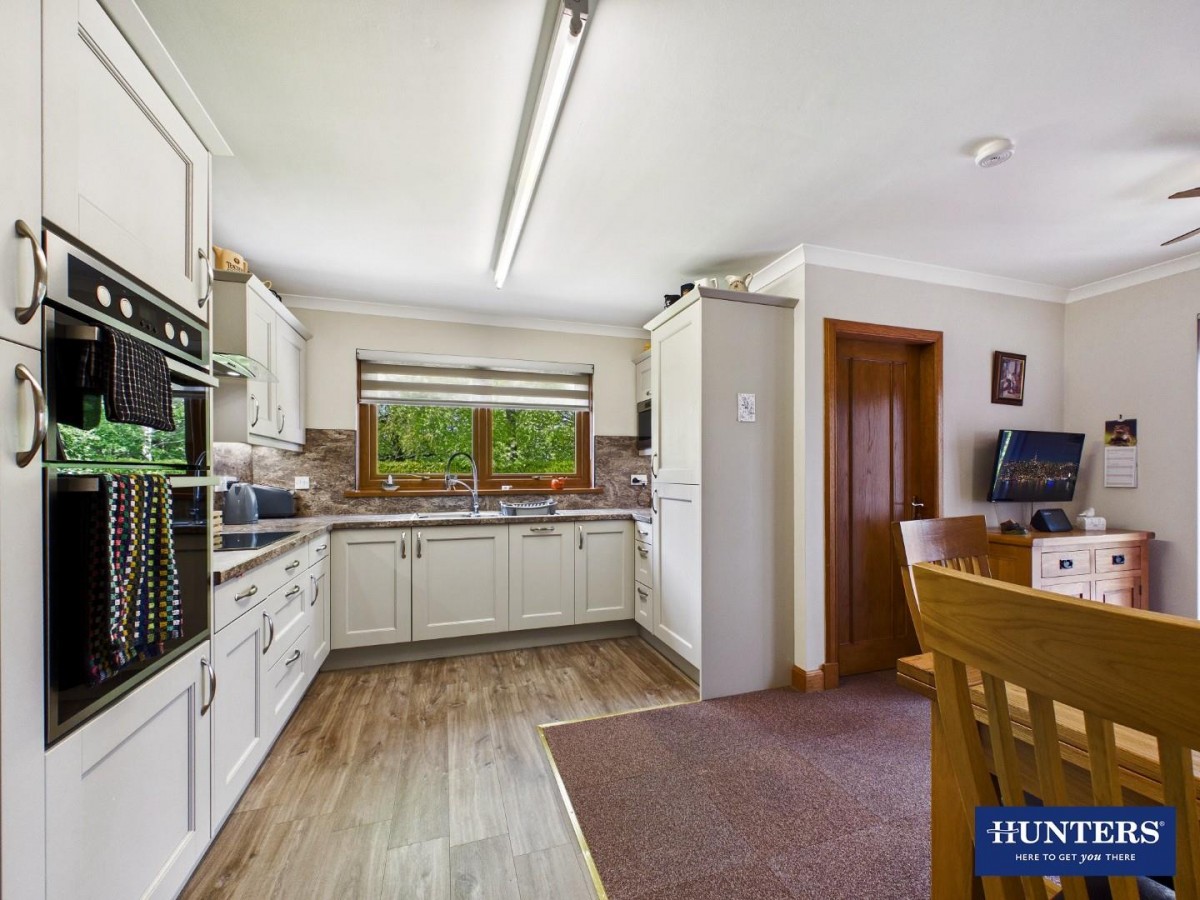 Milner Place, Coo Lane, Thornhill