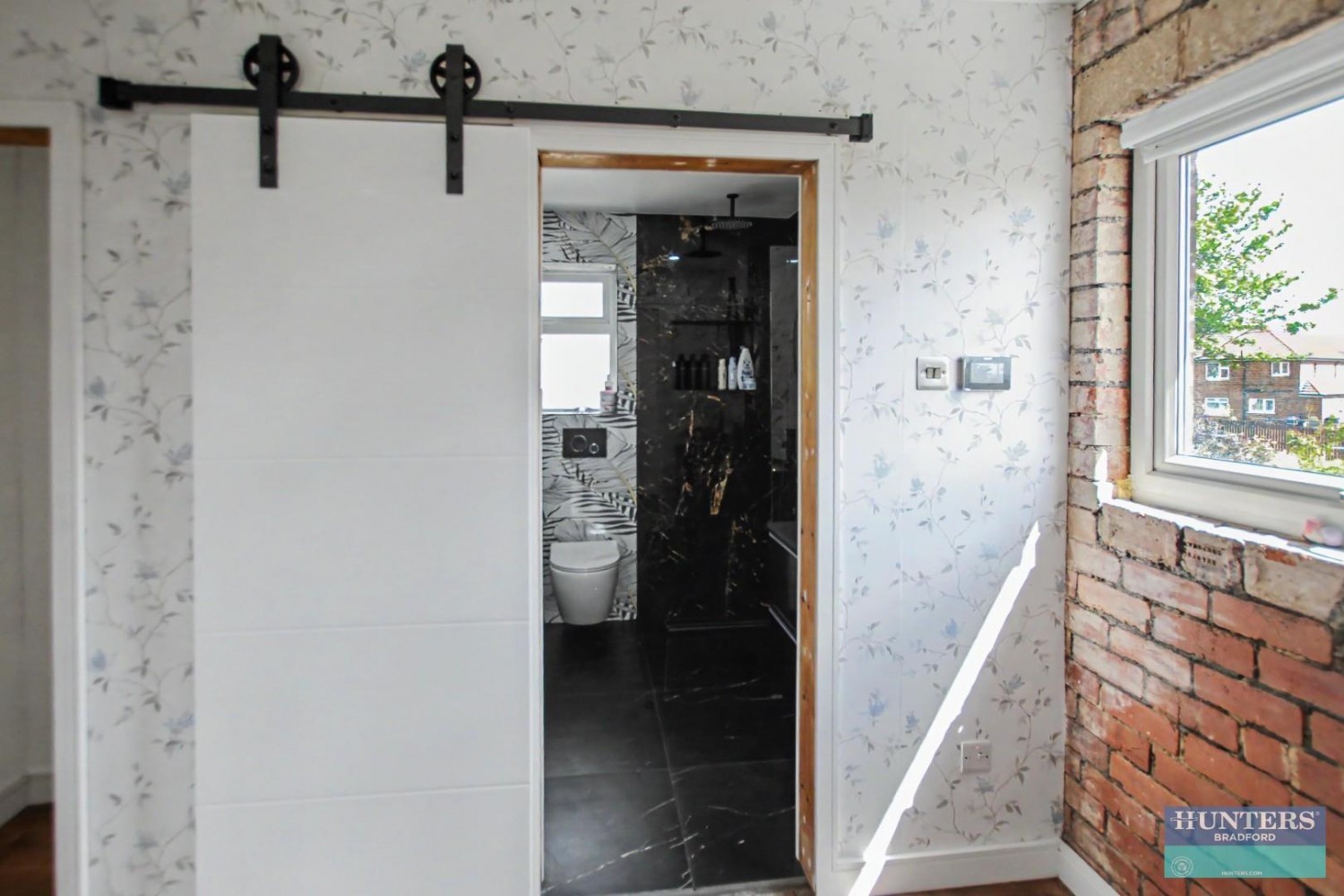 Breighton Adown Bradford, BD6 3LF