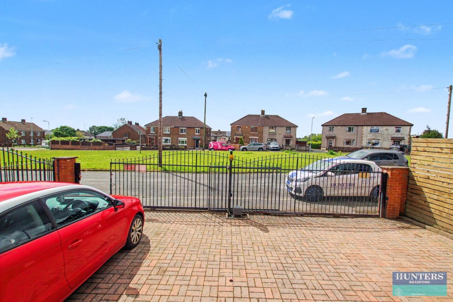 Breighton Adown Bradford, BD6 3LF