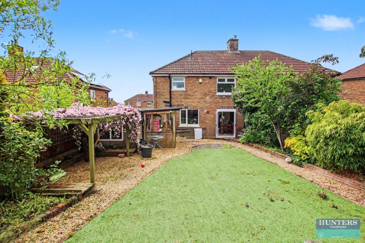 Breighton Adown Bradford, BD6 3LF