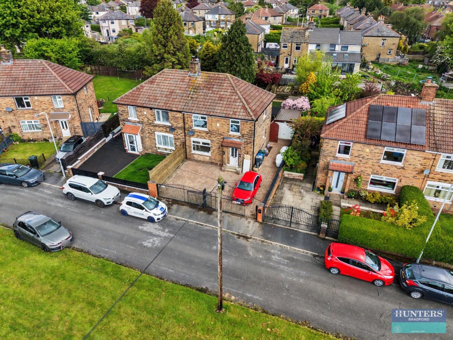 Breighton Adown Bradford, BD6 3LF