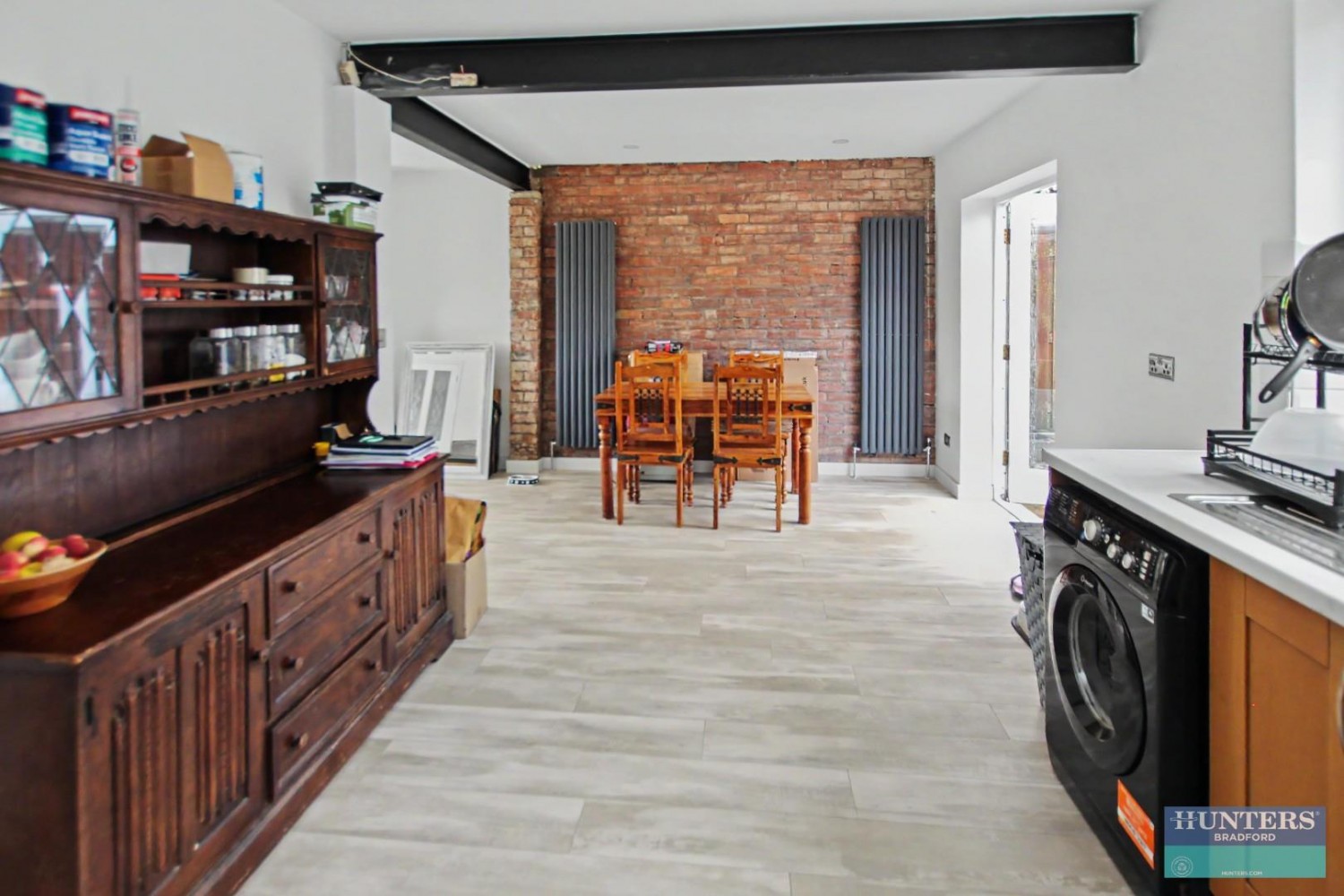 Breighton Adown Bradford, BD6 3LF