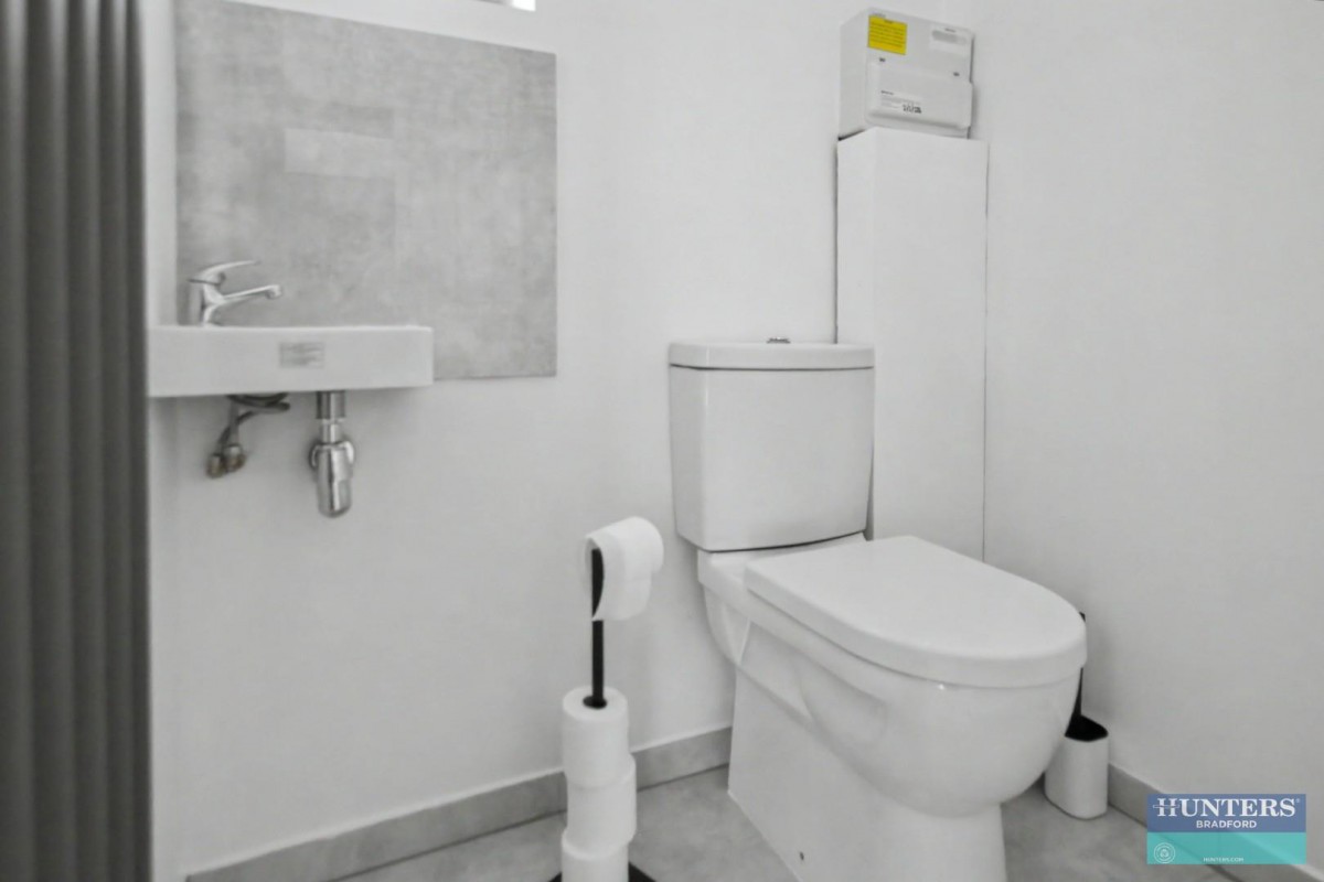 Breighton Adown Bradford, BD6 3LF