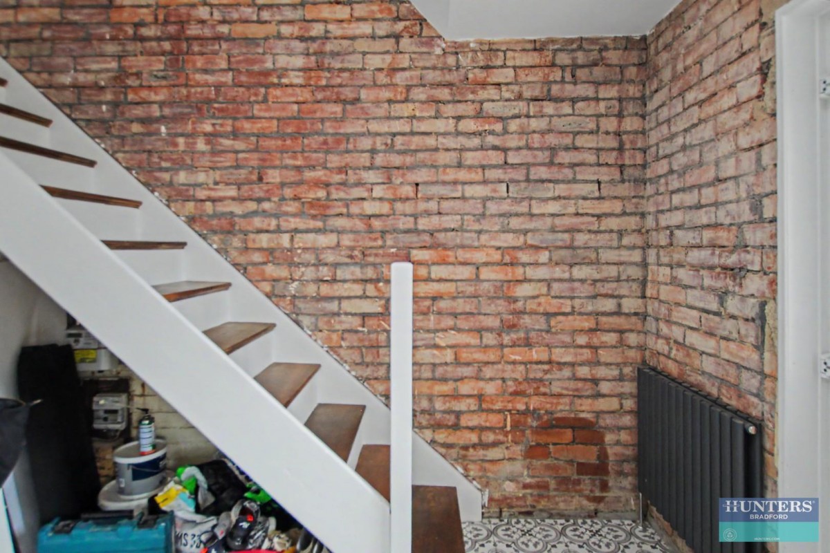 Breighton Adown Bradford, BD6 3LF