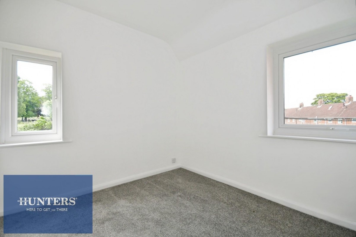 Hunloke Crescent, Boythorpe, Chesterfield, S40 2PE