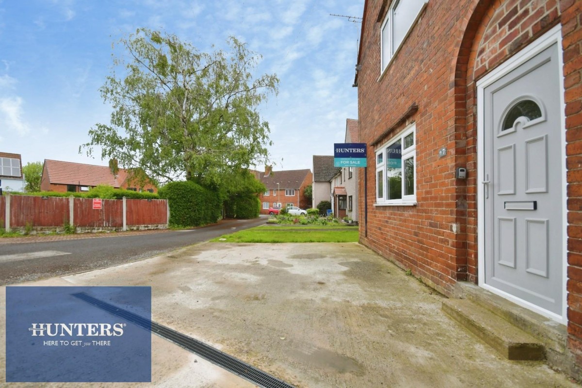 Hunloke Crescent, Boythorpe, Chesterfield, S40 2PE