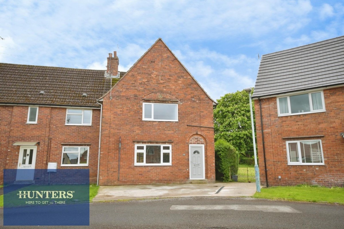 Hunloke Crescent, Boythorpe, Chesterfield, S40 2PE