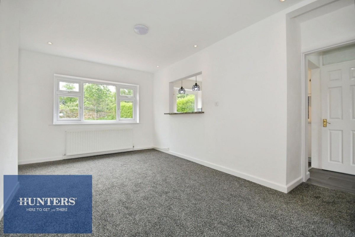 Hunloke Crescent, Boythorpe, Chesterfield, S40 2PE