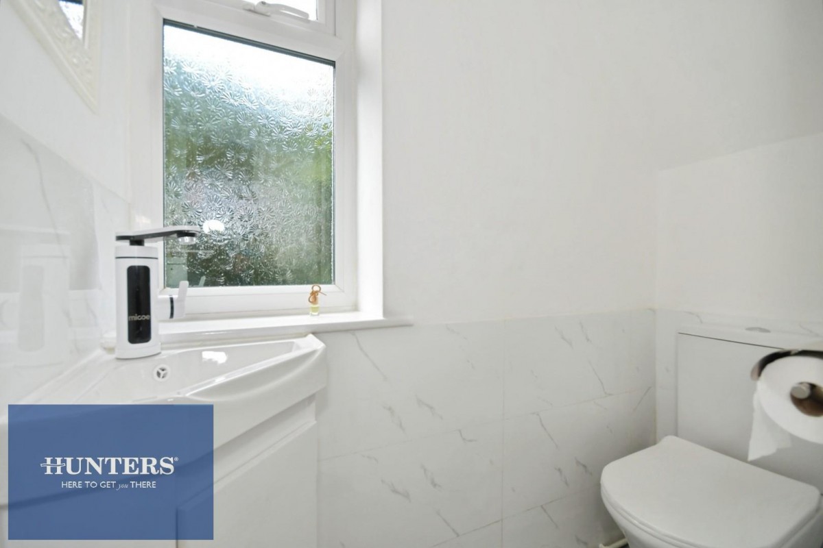Hunloke Crescent, Boythorpe, Chesterfield, S40 2PE