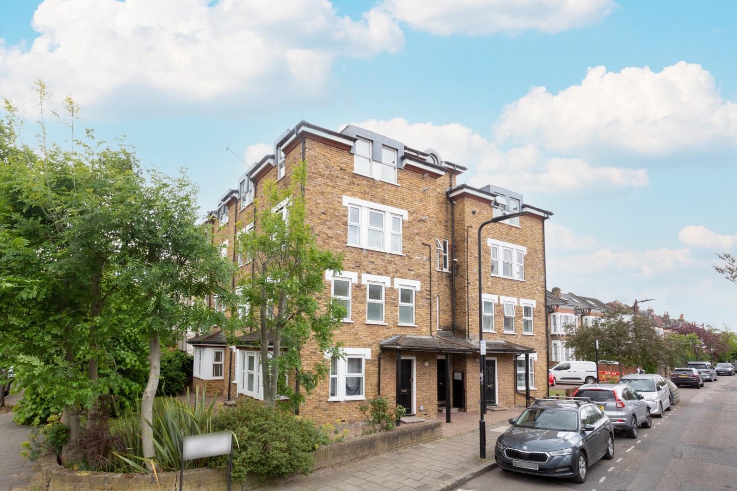 Queen Elizabeths Walk, London, N16