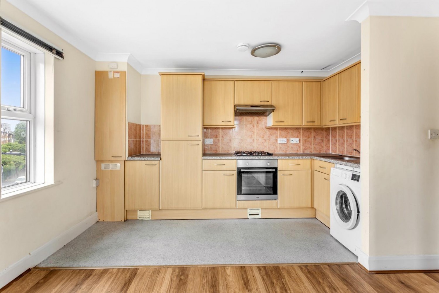 1 bedroom Flat to let in Queen Elizabeths Walk, London, N16