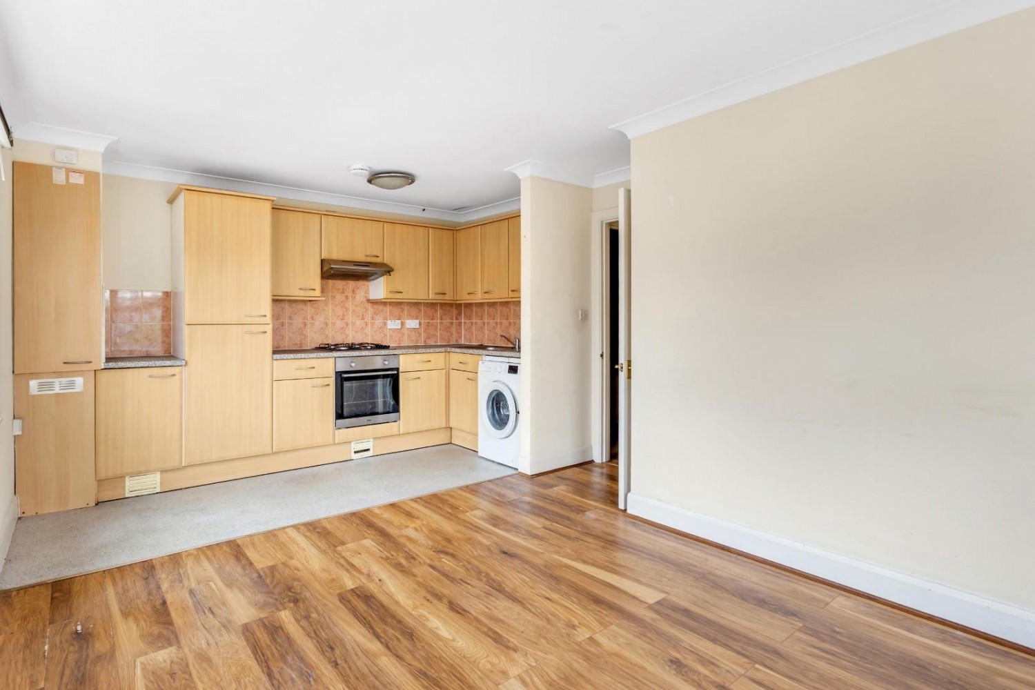 1 bedroom Flat to let in Queen Elizabeths Walk, London, N16