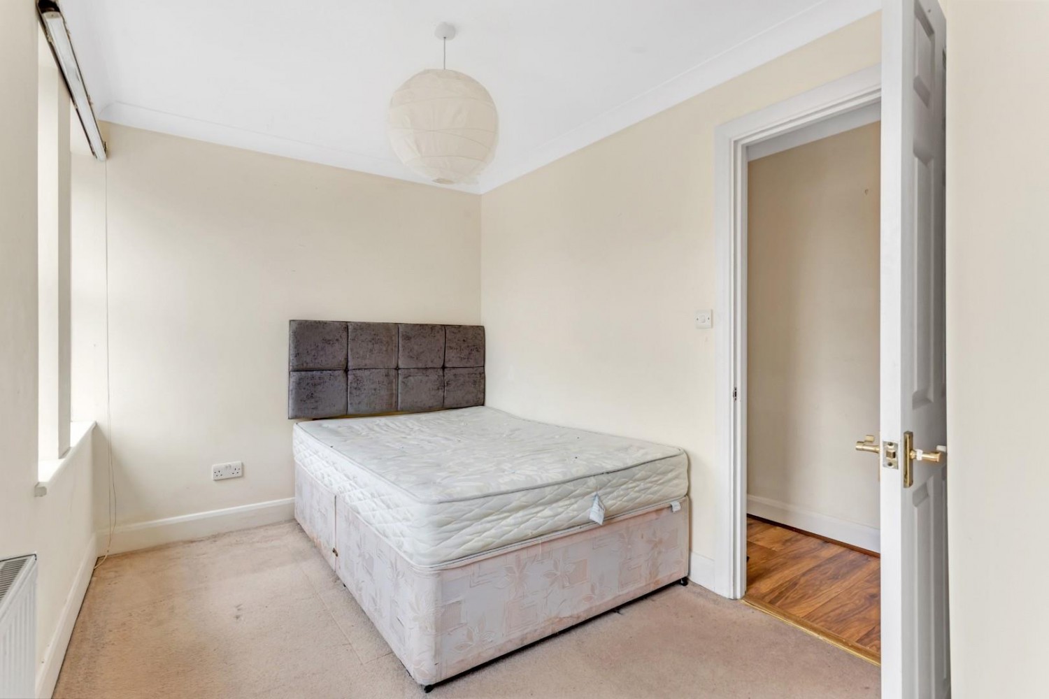1 bedroom Flat to let in Queen Elizabeths Walk, London, N16