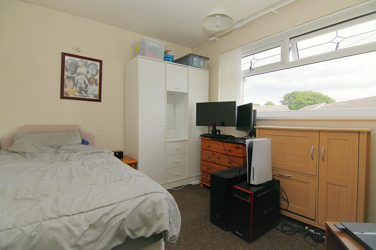 Rossefield Approach, Bramley