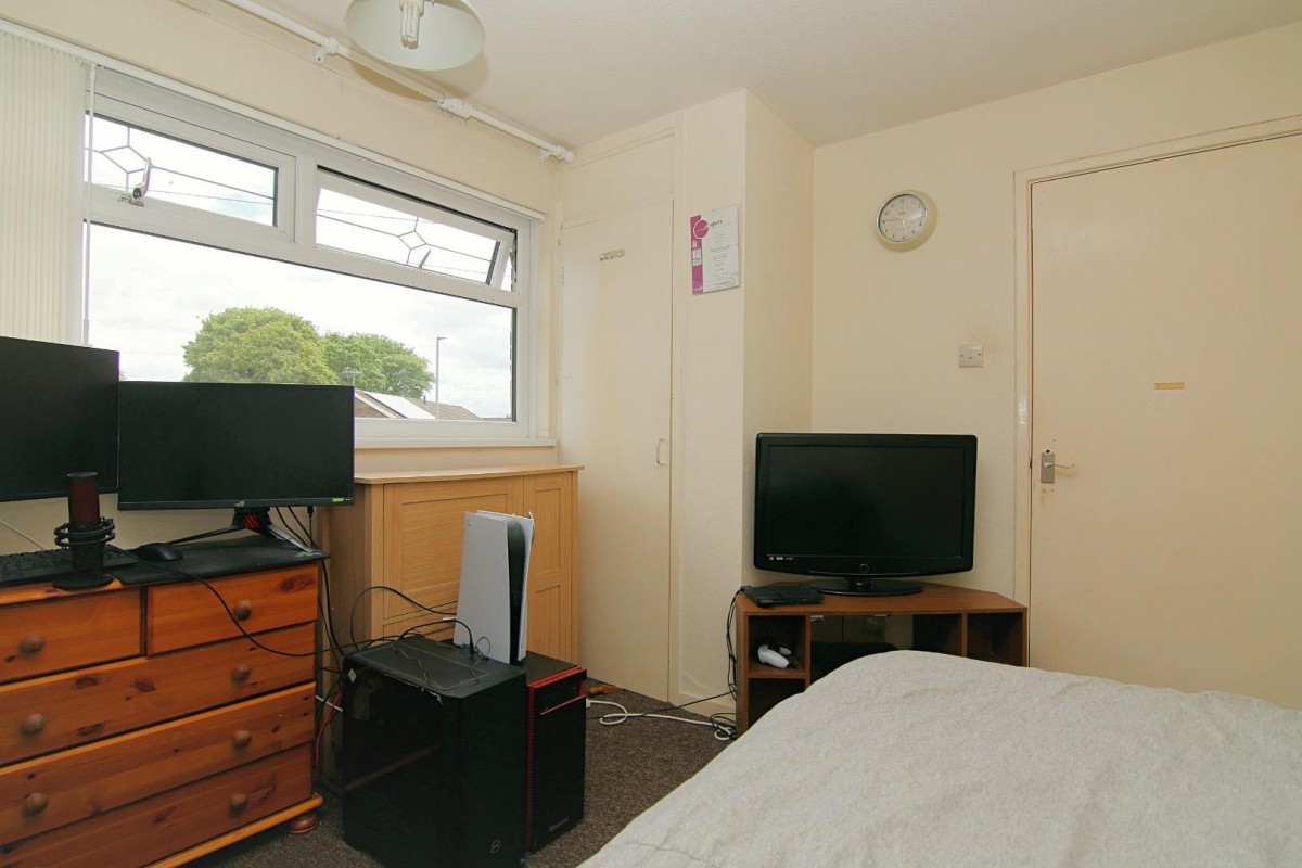 Rossefield Approach, Bramley